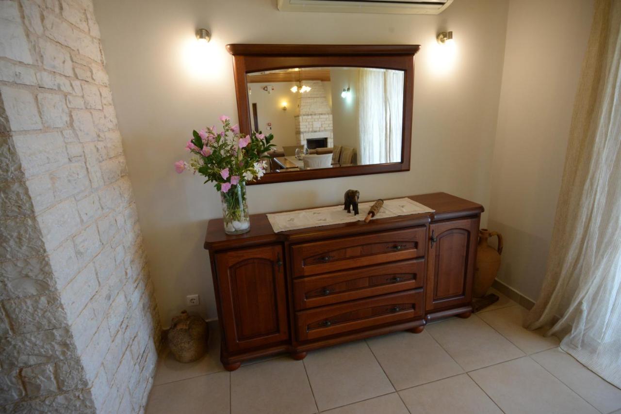 Villa Melanthi Kassiopi Corfu Eksteriør billede